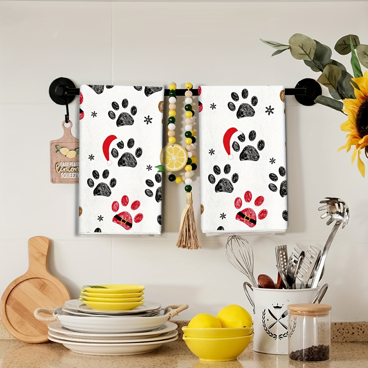2個、レッドクリスマスハット犬の足キッチンタオル、40cm* - Home Cooking For Dogs のレビューと価格