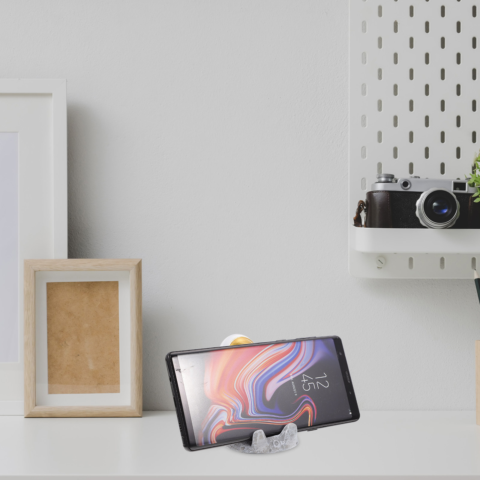 宇宙飛行士型スマホスタンド 1個入り レジン製 おしゃれな宇 - Home Cooking Video のレビューと価格